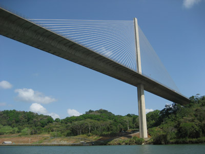 Puente de Centenario. Panama Canal